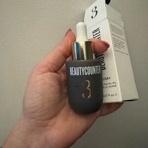 Beautycounter Counter+ Balancing Facial Oil
